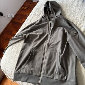 Vuori Coronado Hoodie, Small, Oregano Heather (Green), Excellent condition